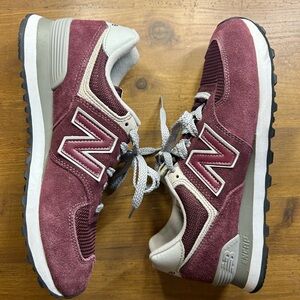 New Balance Women’s Sneakers in Maroon